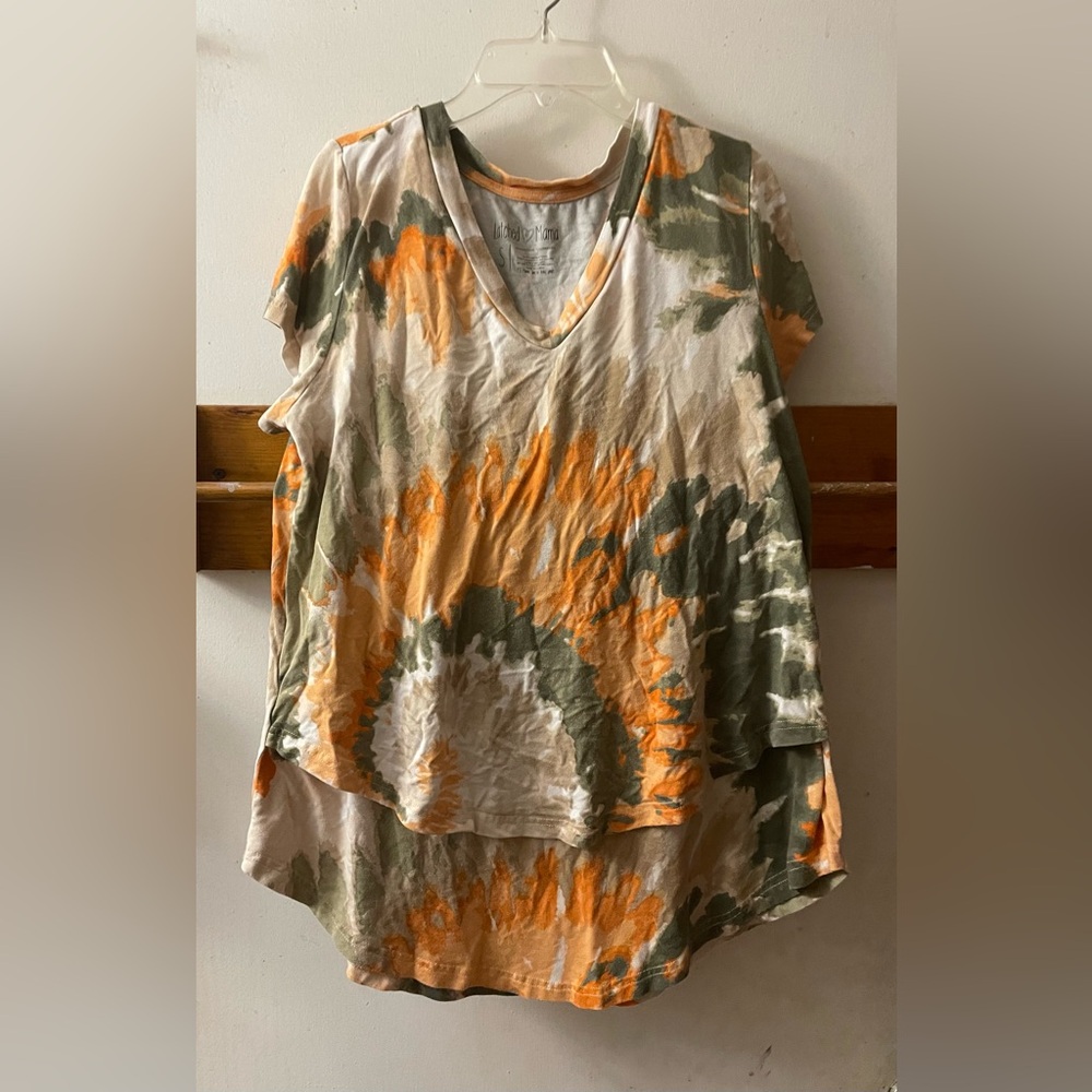 Latched Mama Tie-Dye V-Neck Short Sleeve Top in Orange, Olive & Cream